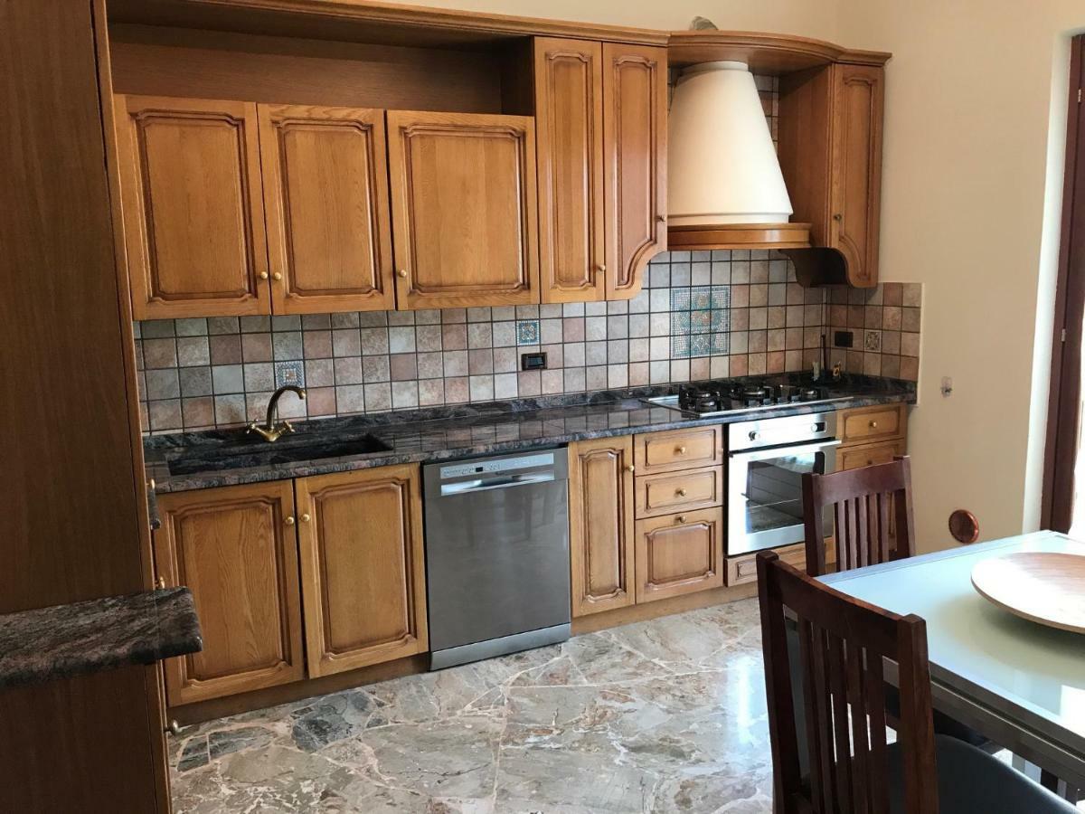 Elena Appartement *